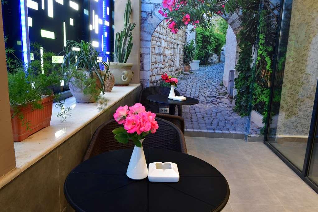 Tulip Inn Naya Algeri Ristorante foto